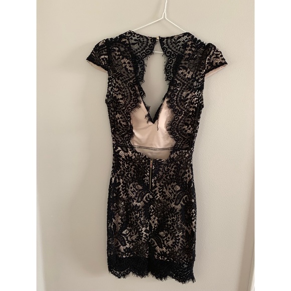 black and nude lace dress - Picture 4 of 5